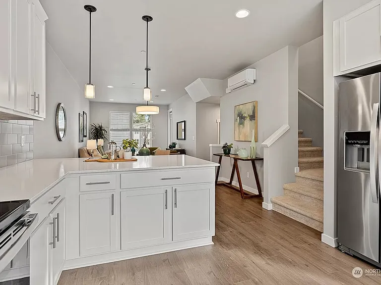13717 Admiralty Way #E4 — Photo 16