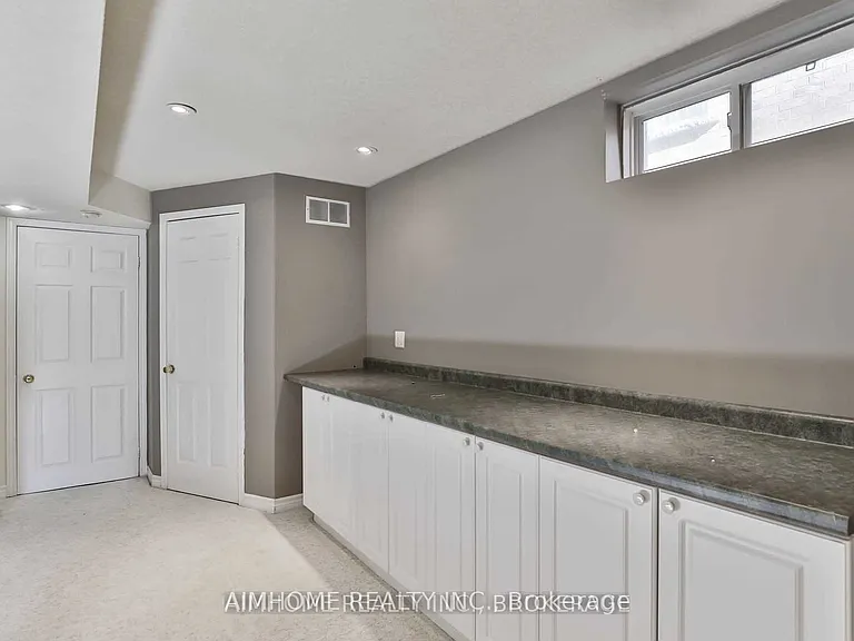 348 Kittridge Rd — Photo 23