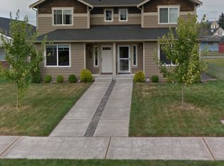 219 E Division St #A, Arlington, WA 98223