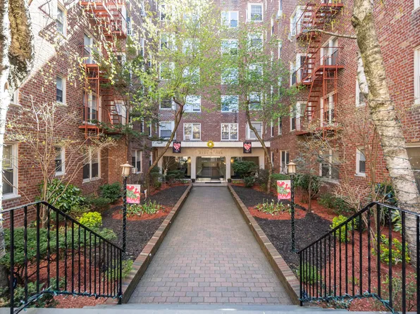 9707 Fourth Avenue image 5 of 18