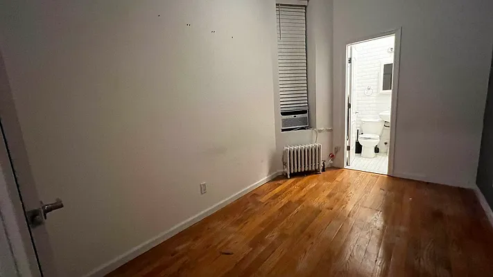 Rented by HOLTON REAL ESTATE INC. | media 22