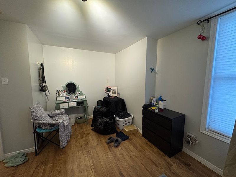 Kitchener Apartment for rent - 4 Bedrooms — photo 13
