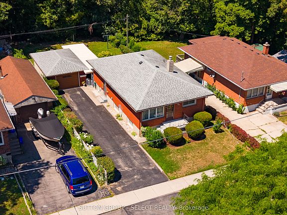 2nd image of 25 Gladstone Ave