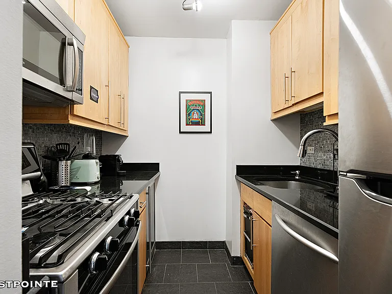 420 W 23rd St #7C — Photo 1