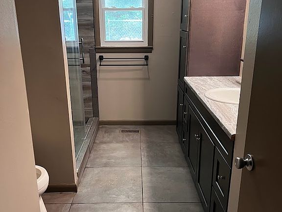 5th image of 10431 Brickhill Ln