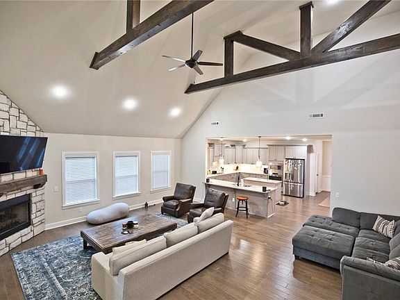 2nd image of 4104 SW Wheatgrass Blvd