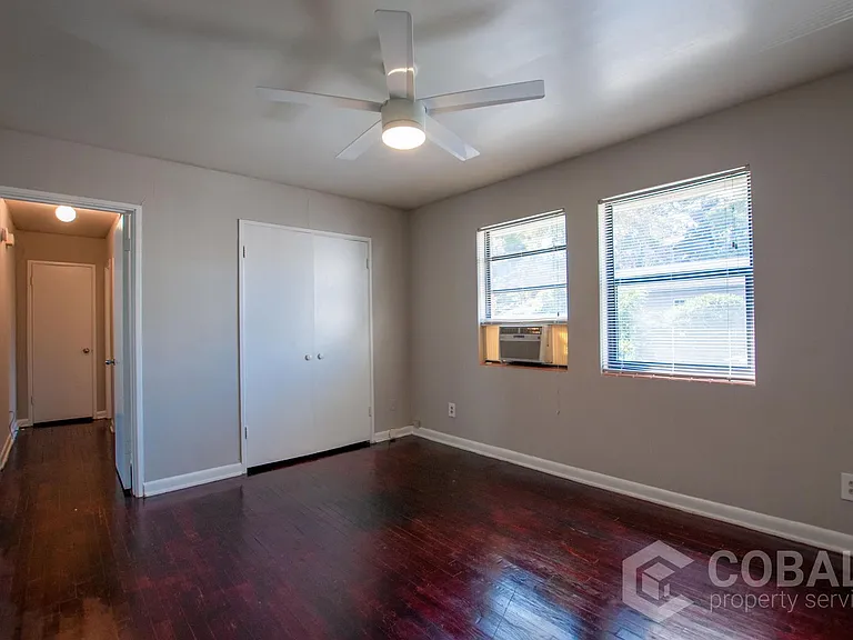 1009 Greenwood Ave NE #9 — Photo 7