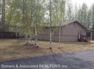 601 Holiday Rd, North Pole, AK 99705