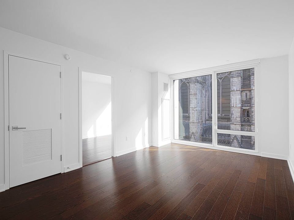 1st image of 400 W 113th St APT 920