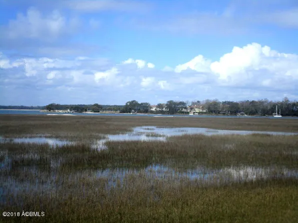 32 Compass Point, Hilton Head Island, SC 29928