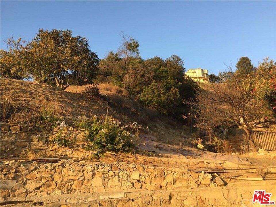 1st image of 0 Maceo St