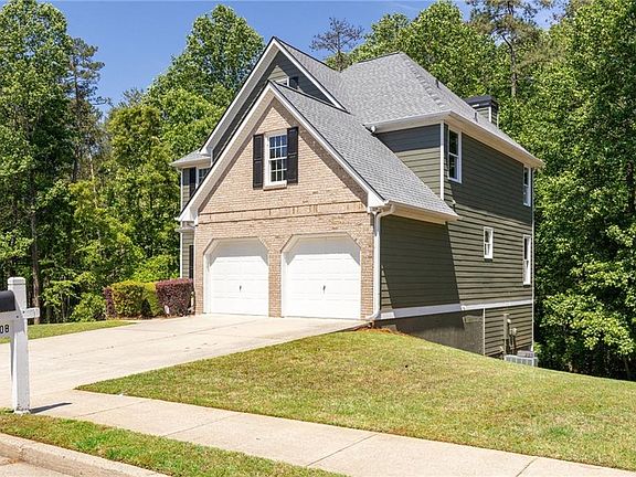 3rd image of 1308 Red Hill Rd