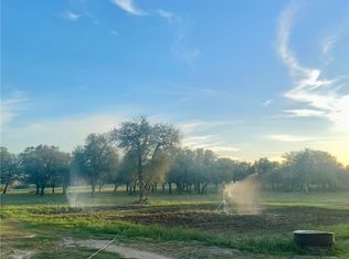 3058 Old Yoakum Rd, Cuero, TX 77954