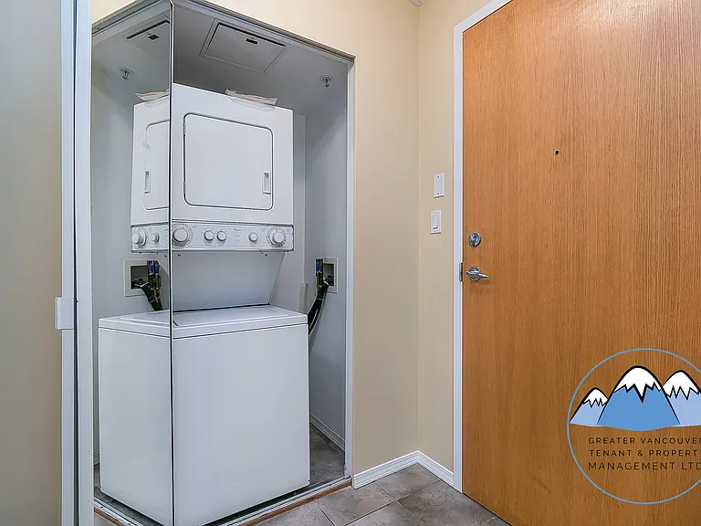 1148 Heffley Cres #704 — Photo 10