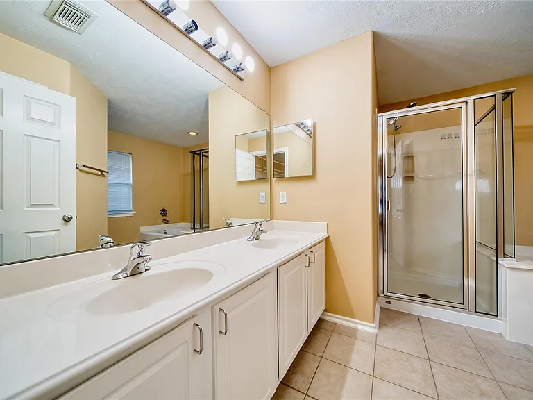 2831 Hackamore Hollow Ln — Photo 29