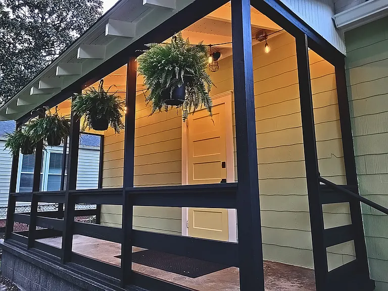 1819 Hale St — Photo 20
