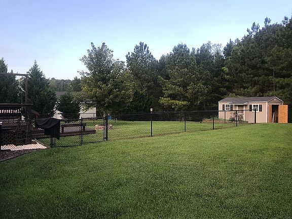 Back Yard/Storage Building 