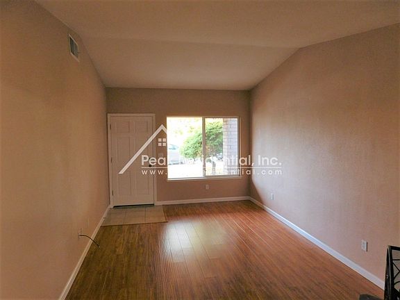 5th image of 4009 Tresler Ave
