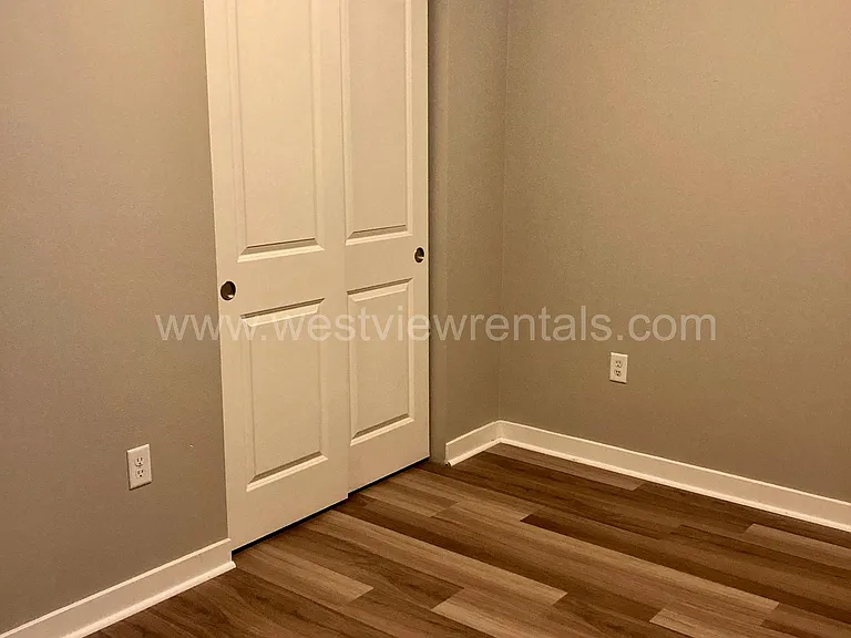 1010 Railroad Ave — Photo 9