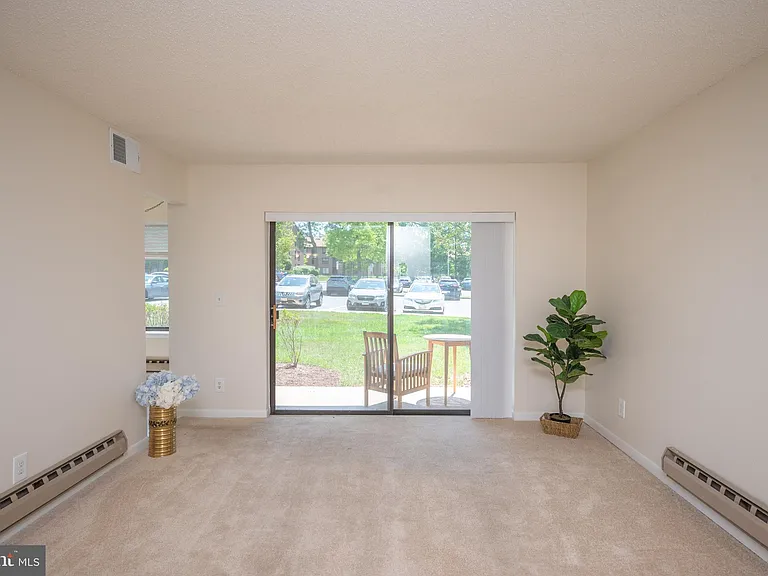 15310 Beaverbrook Ct #89-1B — Photo 20