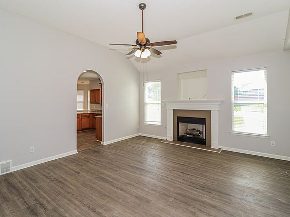 4th image of 9259 Windy Meadow Ln