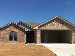 19943 Meadow West Ln, Flint, TX 75762