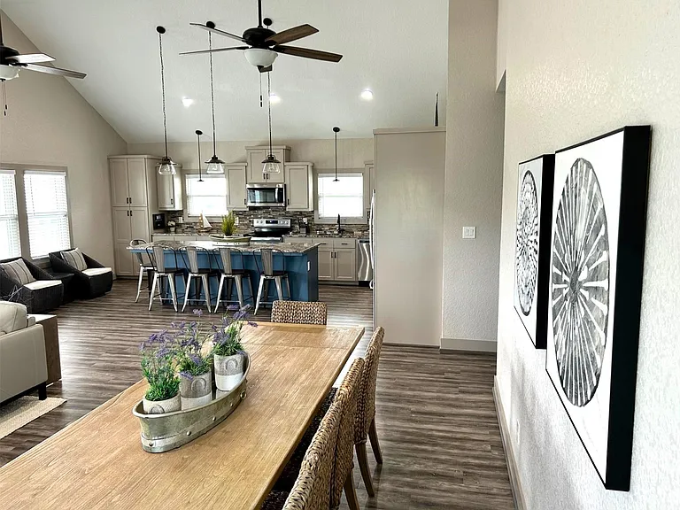 25024 Sausalito Dr — Photo 10