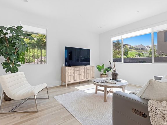 5th image of 3182 Ivy Way