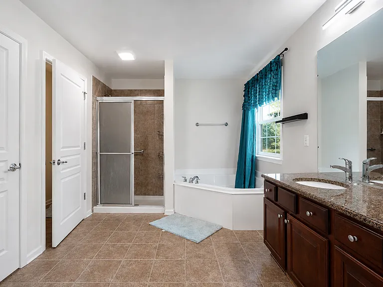 45149 Bartlett Dr — Photo 28