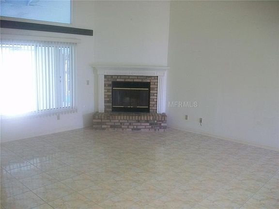 3rd image of 1039 Almond Tree Cir