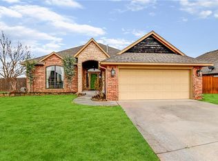 1690 Cedar Ridge St, newcastle, OK 73170