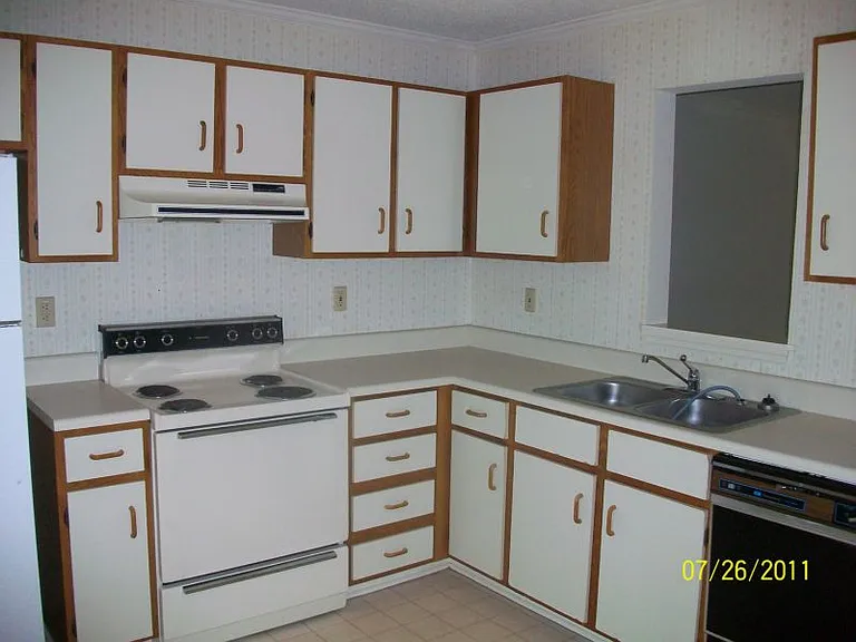 103 Calhoun St #13 — Photo 5