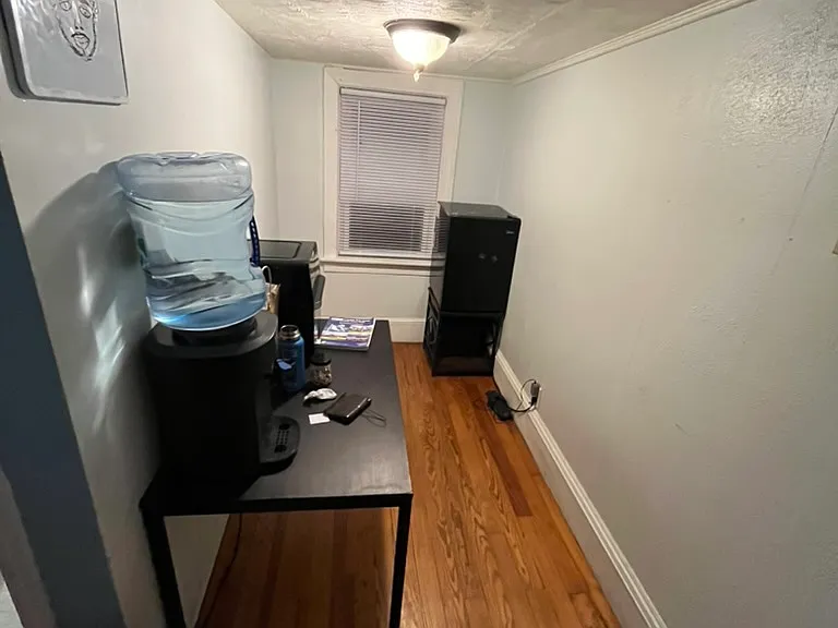 10 Vesey Rd — Photo 9