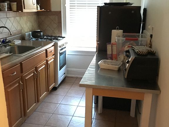 2nd image of 2368 26th St