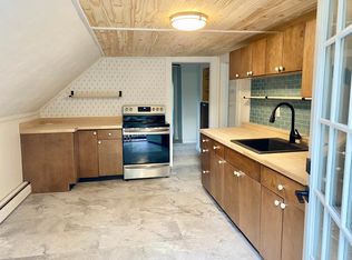 199 Dunn Rd #B, Coventry, CT 06238