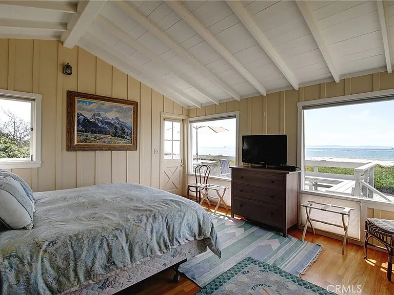 539 Sand Point Rd — Photo 22