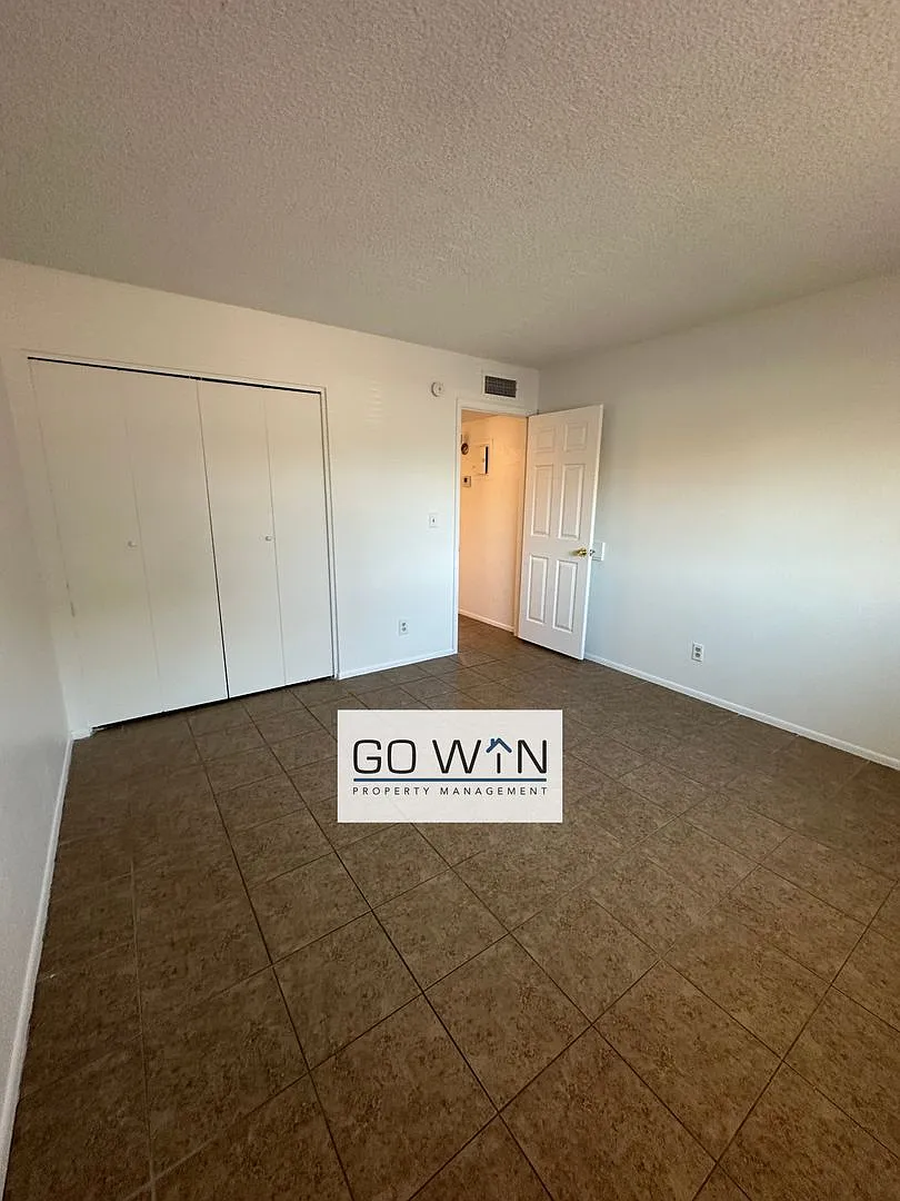1758 East 6th Avenue — Photo 3