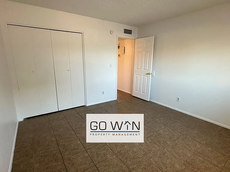 1758 E 6th Ave — Photo 3
