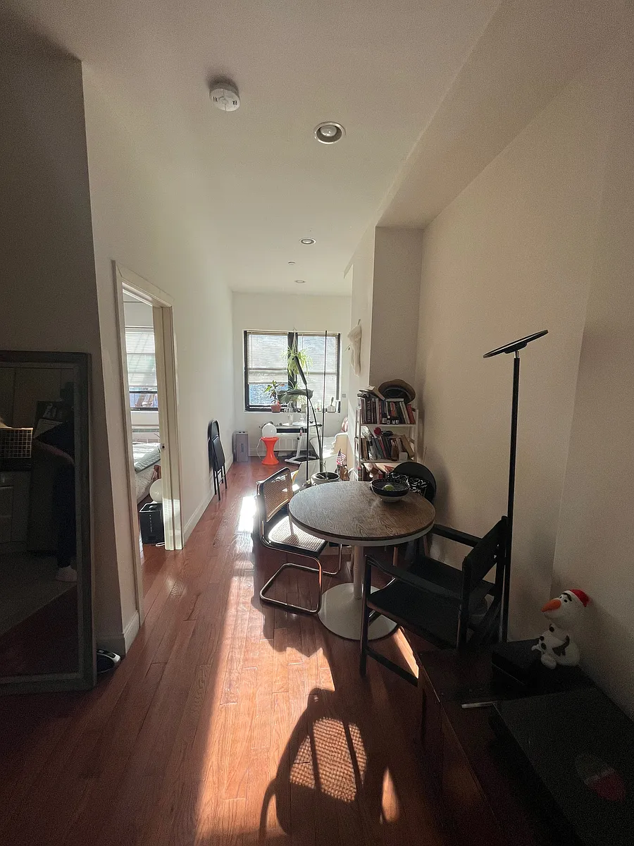 Building Photo - 256 W 135th St #3R