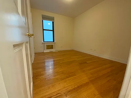 Rented by ONE Manhattan Real Estate | media 21