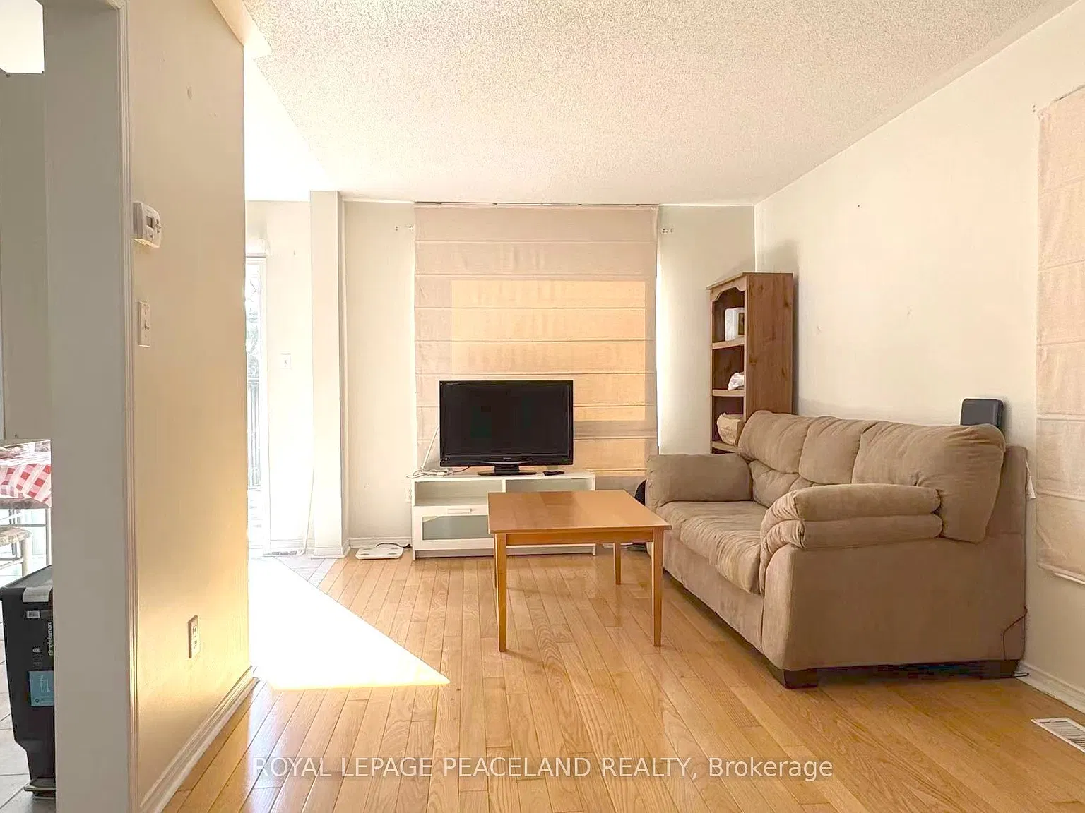 3 bed, $3,200 — Photo 2