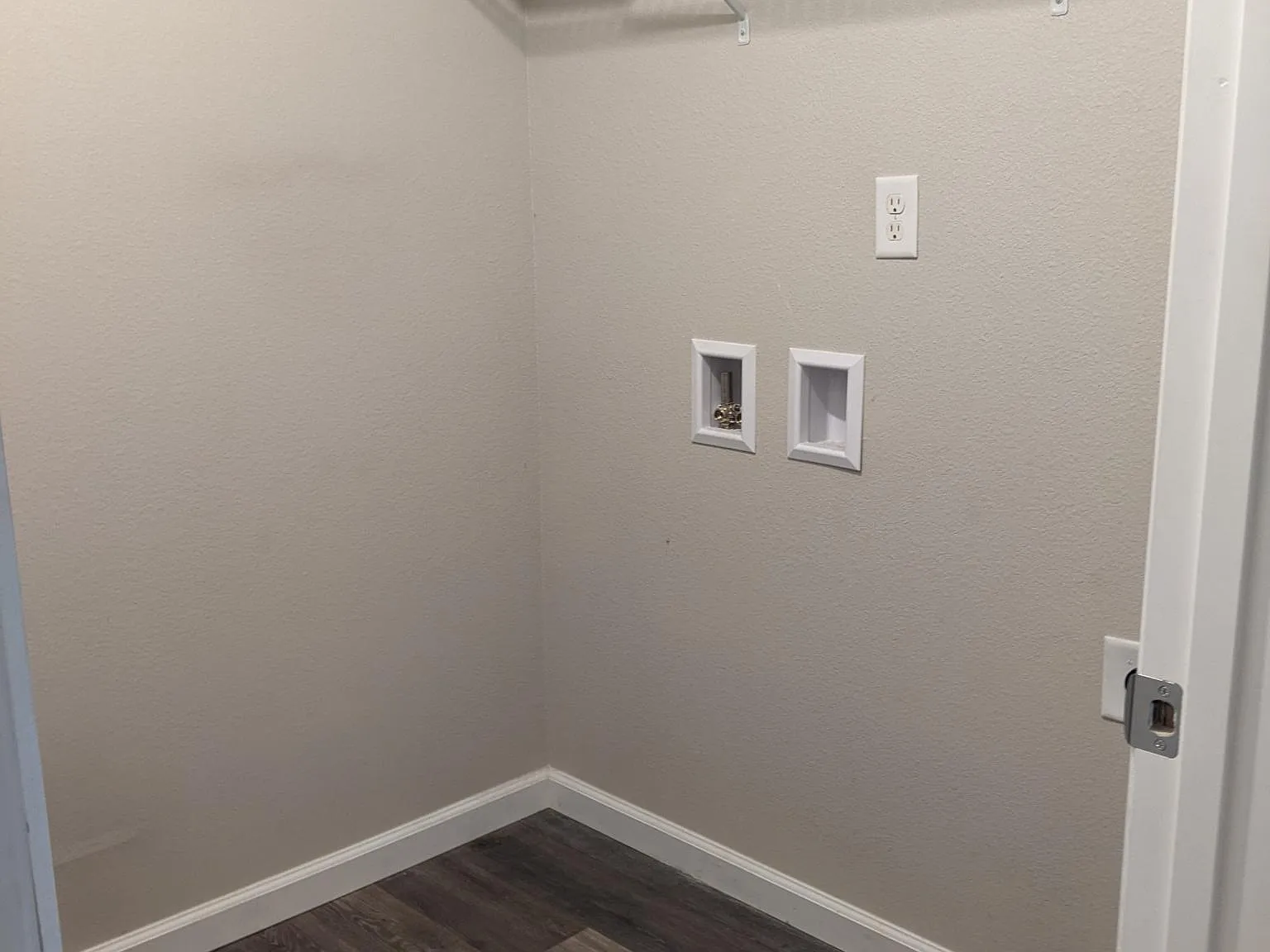 2 bed, $1,550 — Photo 2