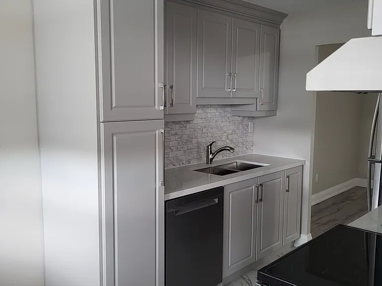 7811 Yonge St #1207 — Photo 8