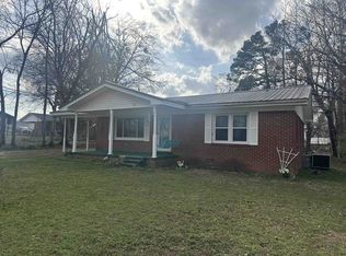 123 N Magnolia St, Adamsville, TN 38310