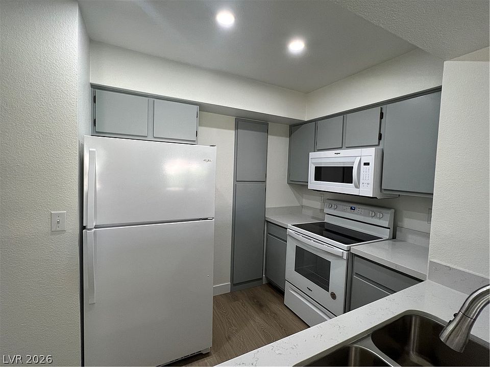 1st image of 1150 N Buffalo Dr APT 1005