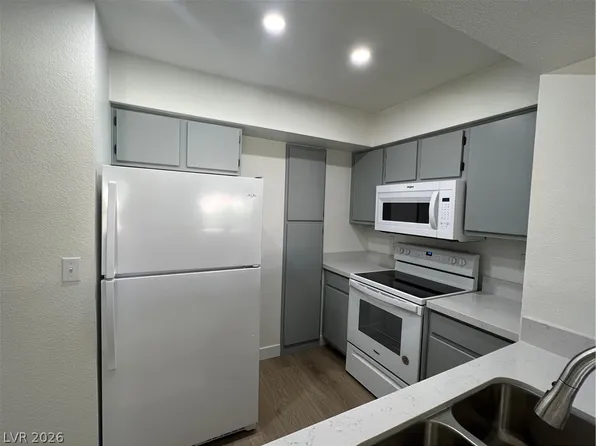 1150 N Buffalo Dr APT 1005, Las Vegas, NV 89128