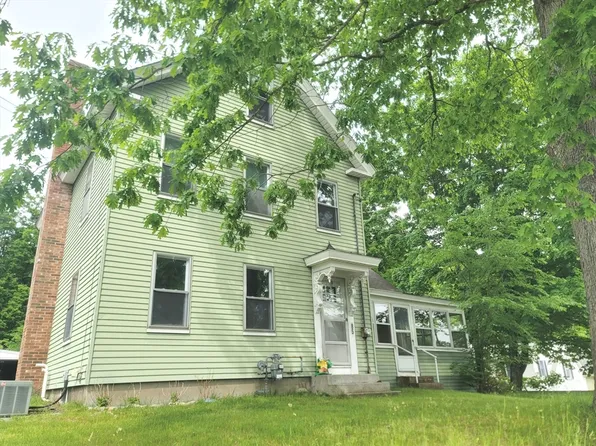 85 W Main St, Groton, MA 01450