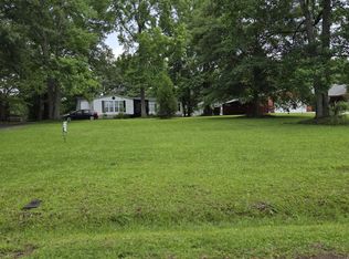 453 Lake Dr, Manchester, GA 31816