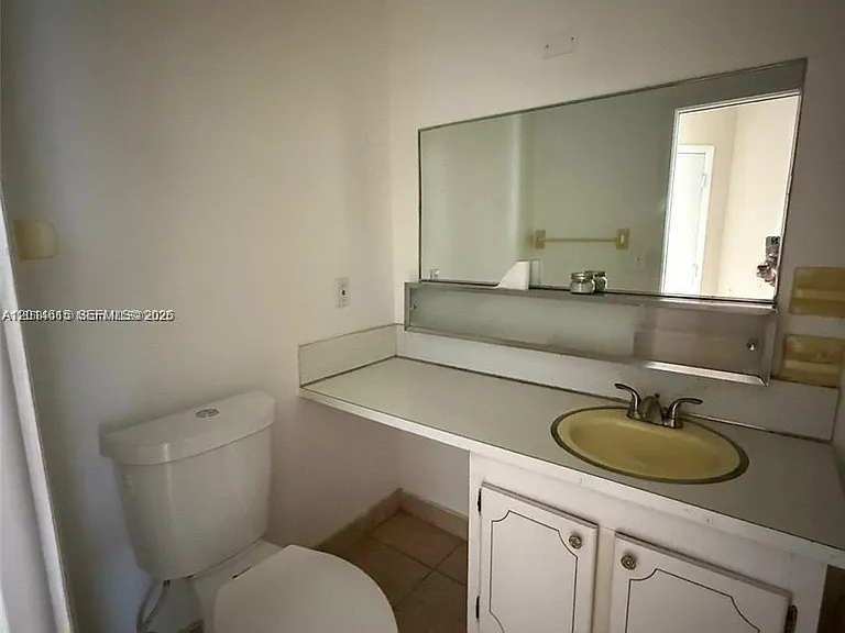 18707 NE 2nd Ave #918 — Photo 6