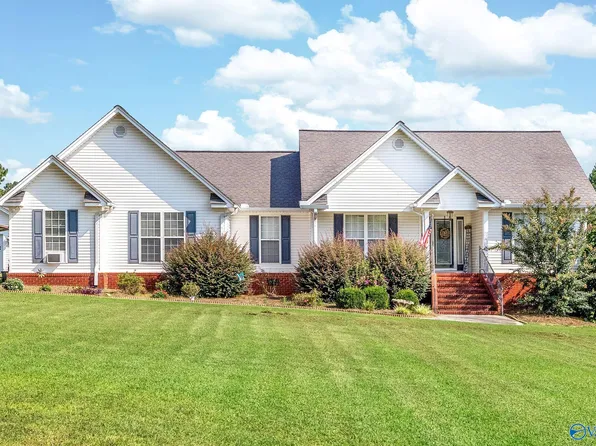 119 Clayton St, Crossville, AL 35962